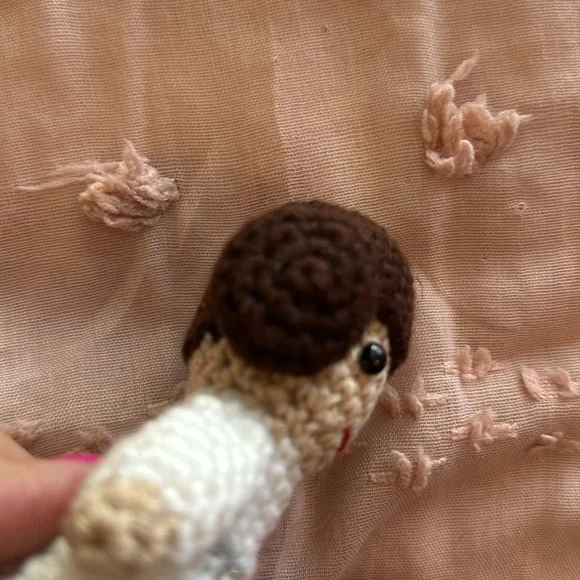 ✨ Star Wars Princess Leia crocheted doll ADORABLE 4” - Picture 7 of 8